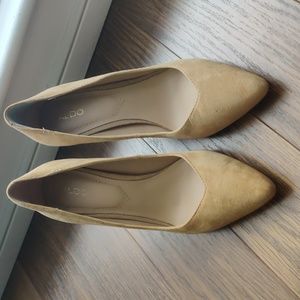 Aldo nude heels/ pumps